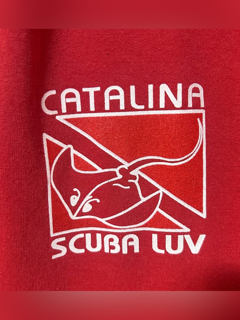 Gildan Red Hooded Sweatshirt with White “Catalina Scuba Luv” Graphic - Picture 3 of 6